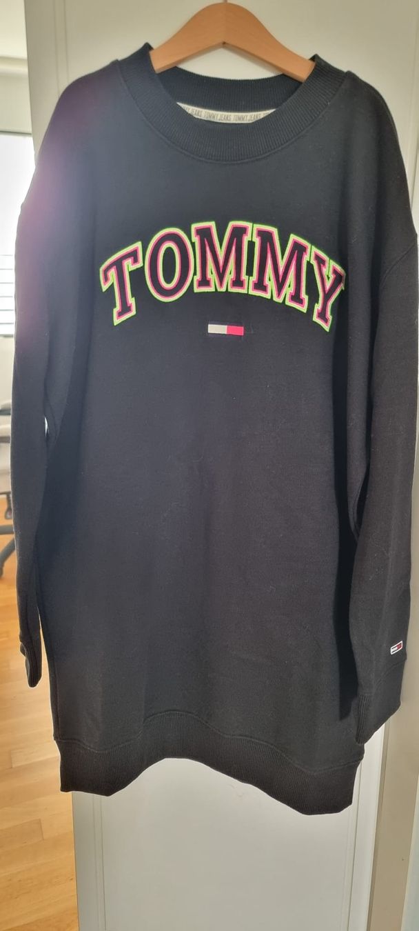 Tommy Hilfiger Kleider: Tommy Jeans Pulloverkleid schwarz Grösse M  – Gebraucht aus Frauenfeld von Bounty40 1