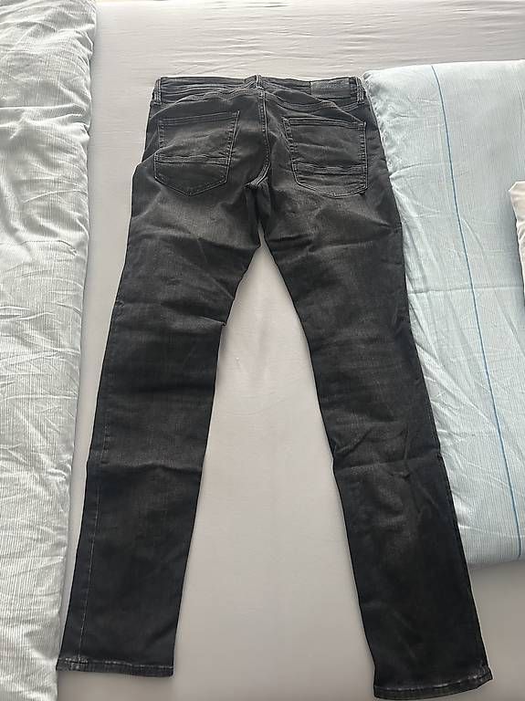Jeans: Jack&Jones Jeans – Usato da Zürich venduto da jov_jg9g 1