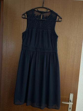 Vero Moda Kleid dunkelblau Grösse M 