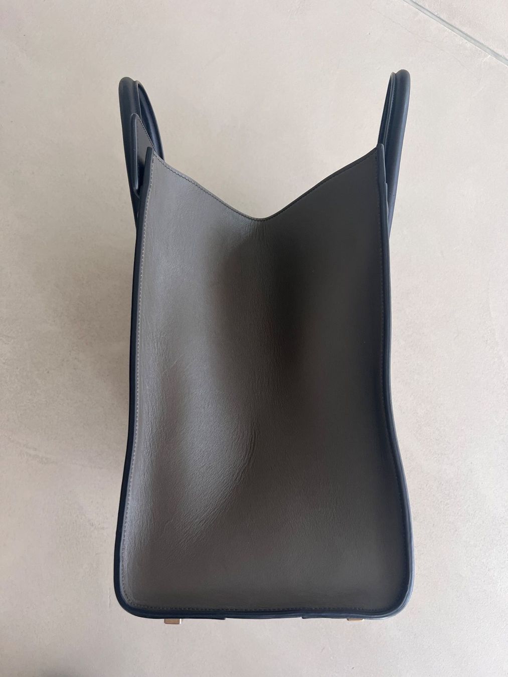Celine Borse da donna: Wunderschöne CELINE Luggage Python Handtasche ungetragen – Nuovo (secondo la descrizione) da Schaan venduto da Poltera 4
