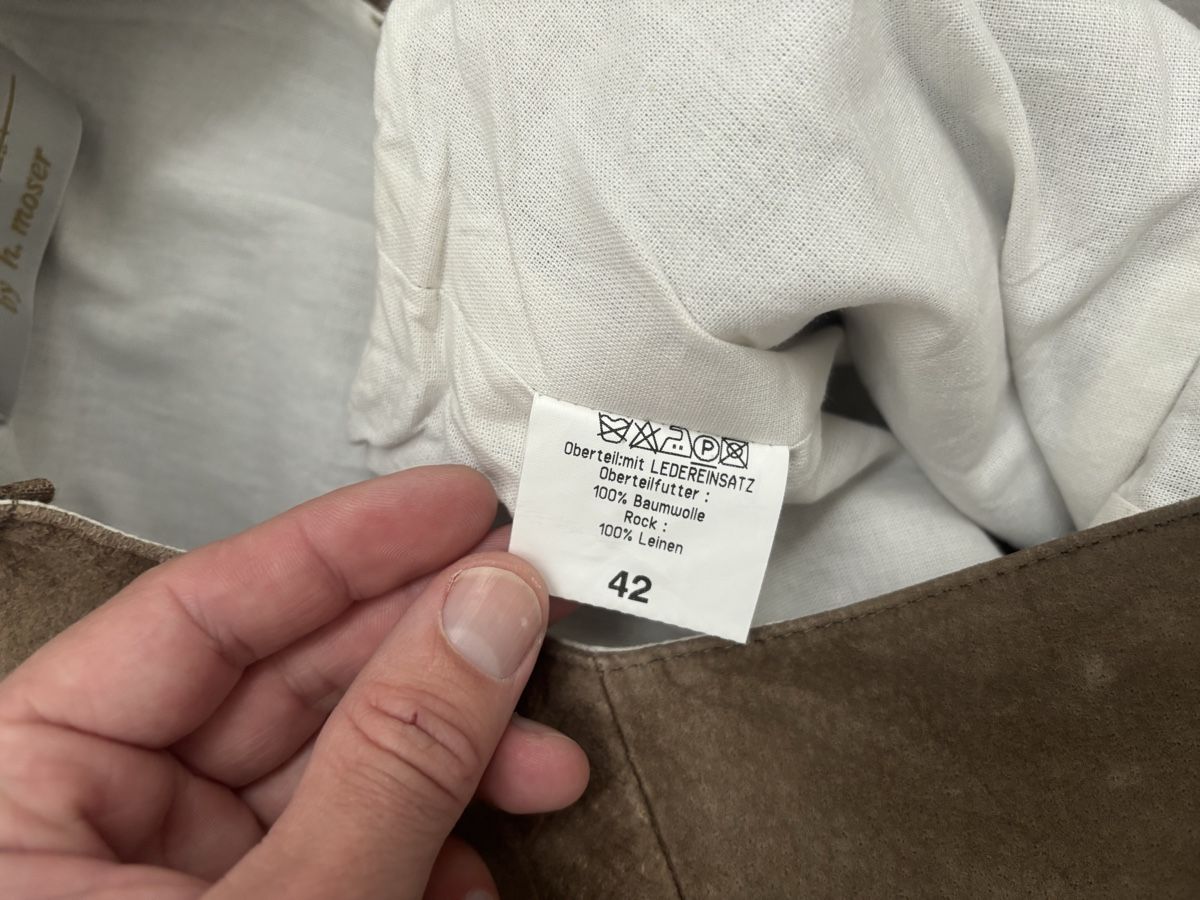 Vestiti: H. Moser Dirndl Gr. 42, Leinendirndl mit 2 Blusen. – Nuovo (secondo la descrizione) da Termen venduto da rowi13 7