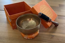 Wunderschöne Klangschale mit Box