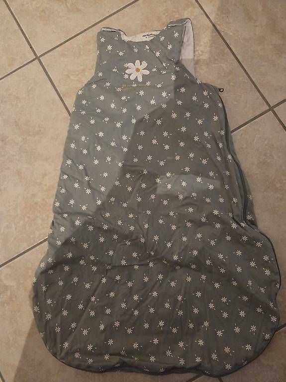 Sacs de couchage: Gigoteuse fleurs – D'occasion à Yens par flo214
