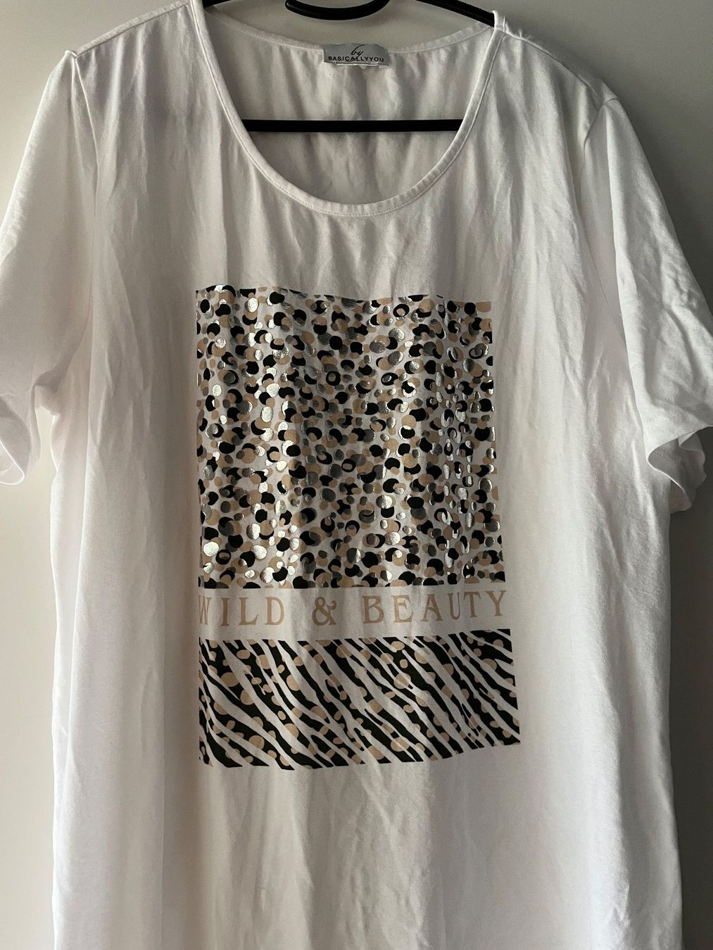 T-shirt: T-Shirt ///44 – Usato da Brittnau venduto da Zofigerin