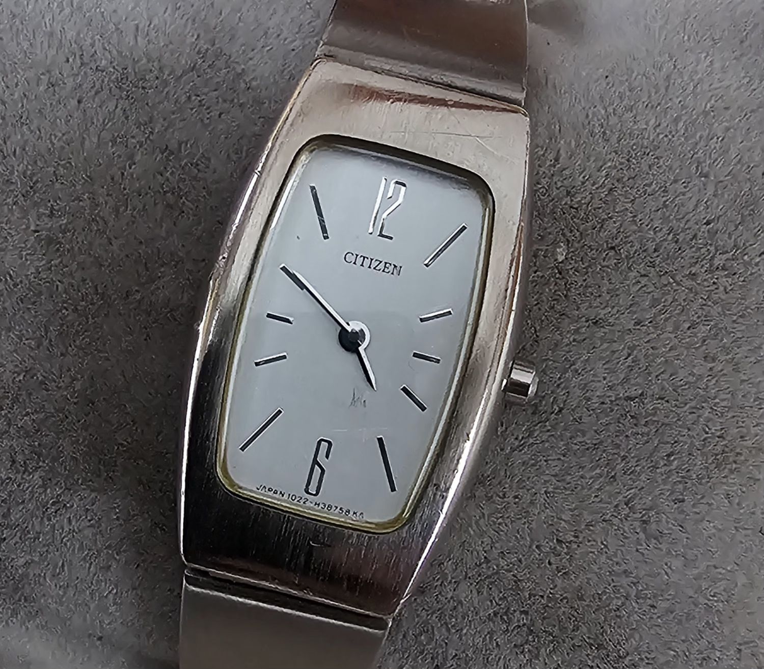 Citizen Uhren: CITIZEN Elegante Damenuhr – Gebraucht aus Speicher von Lemore