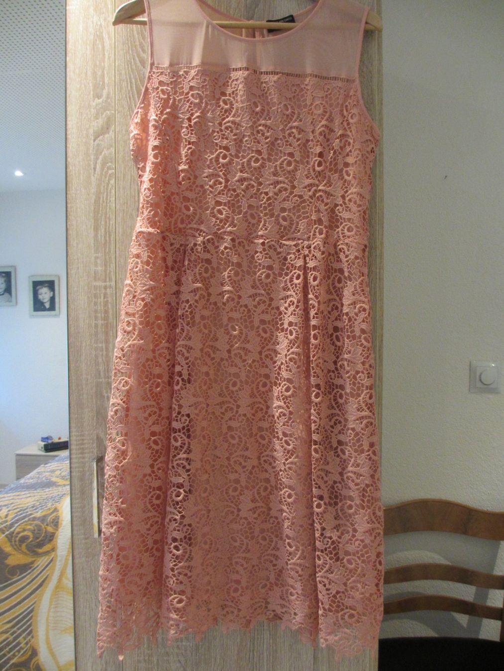 Kleider: Vintage Spitzenkleid  Fit & Flare Gr. 38 – Gebraucht aus Herisau von fan_h9qj