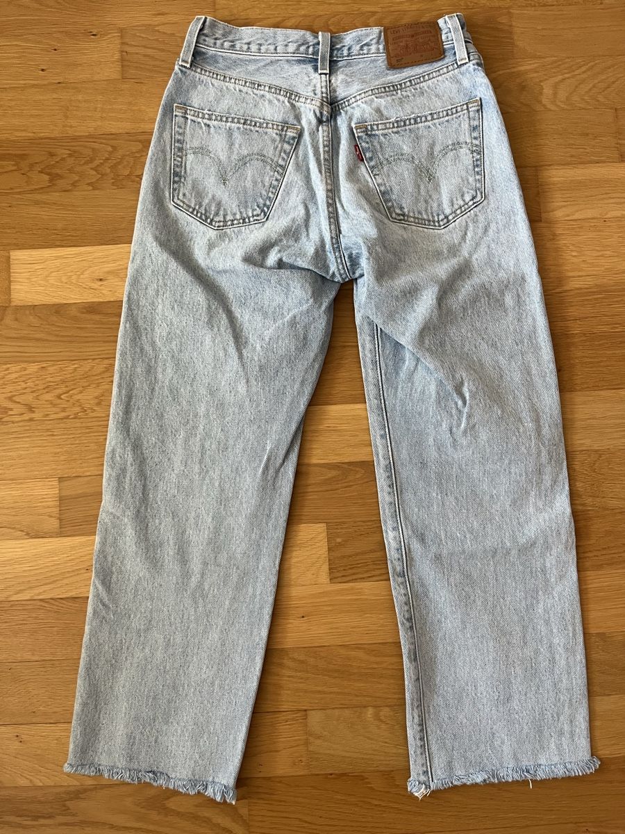 Levi's Jeans: Levi's 501 Jeans hellblau Grösse W25 – Usato da Frauenfeld venduto da heyLani 2