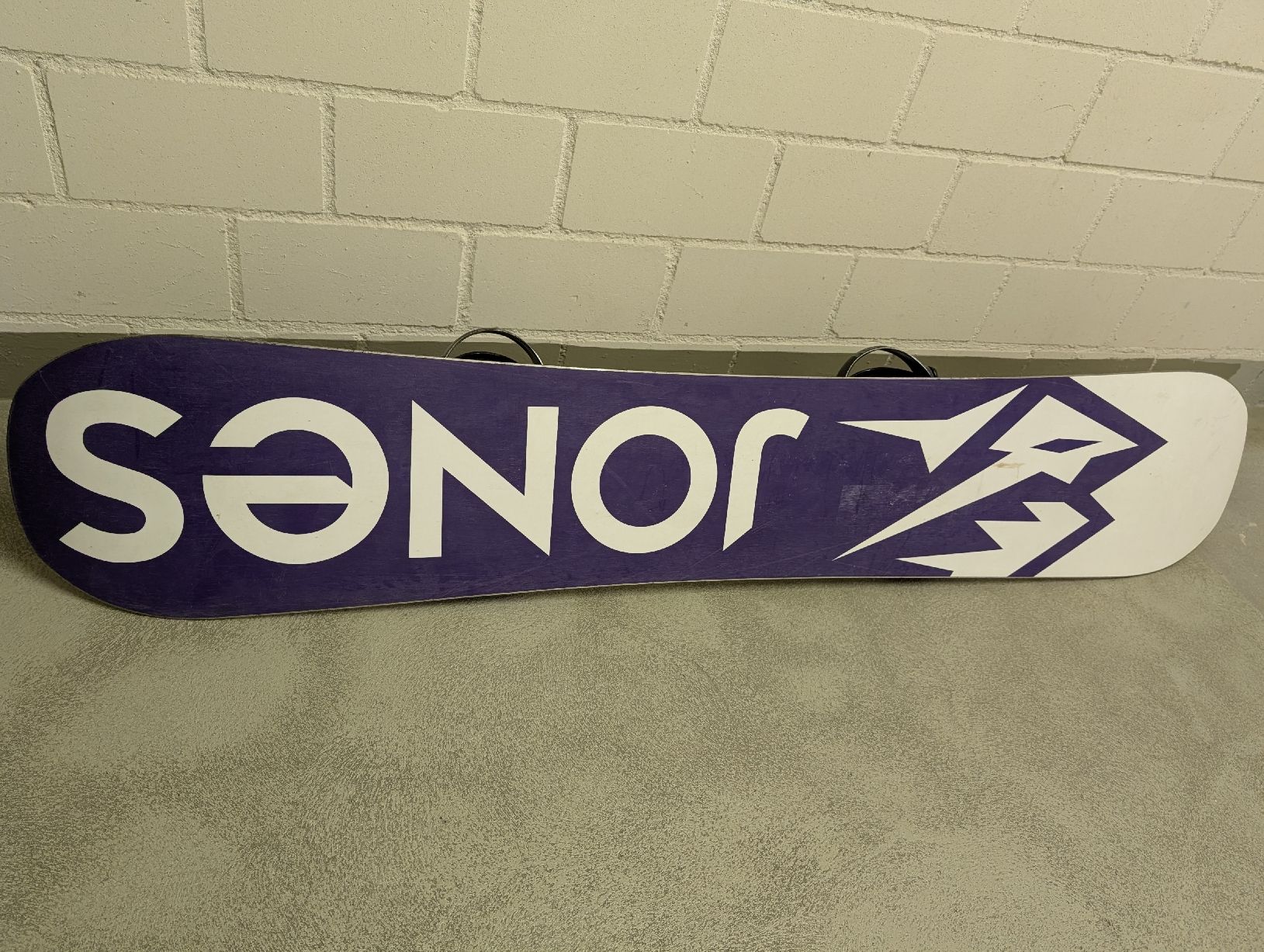 Jones Board: Jones Women's Flagship 156 mit einer Ride DVA Bindung – Usato da Gümligen venduto da Tsalem 3