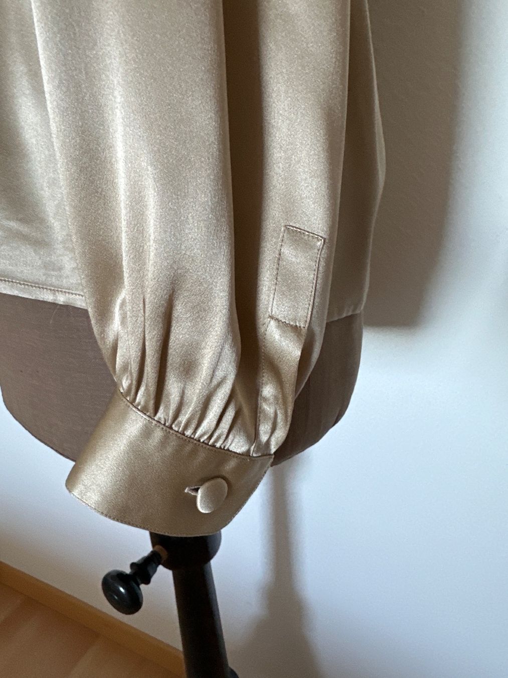 Akris Camicette: AKRIS Seidenbluse – Usato da Niederteufen venduto da nana65 3