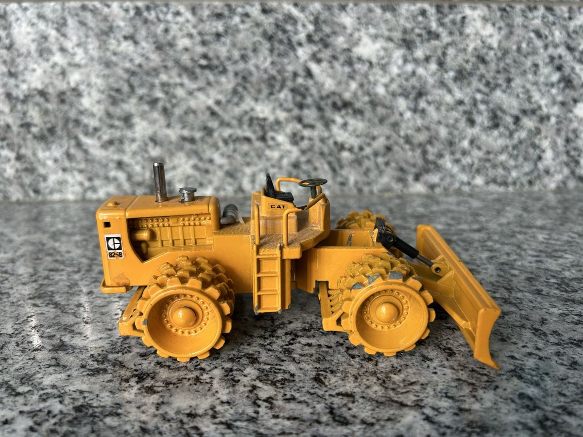 Joal Modellbausätze & Standmodelle: Cat 825 , 1:50 , Joal – Gebraucht aus Horw von Tigercat635