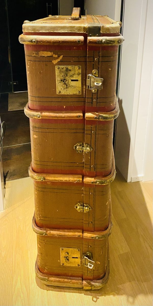 Valises de voyage: Überseekoffer original – D'occasion à Zug par Krokolila