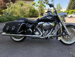 Harley Road King 103 / Jg. 2016