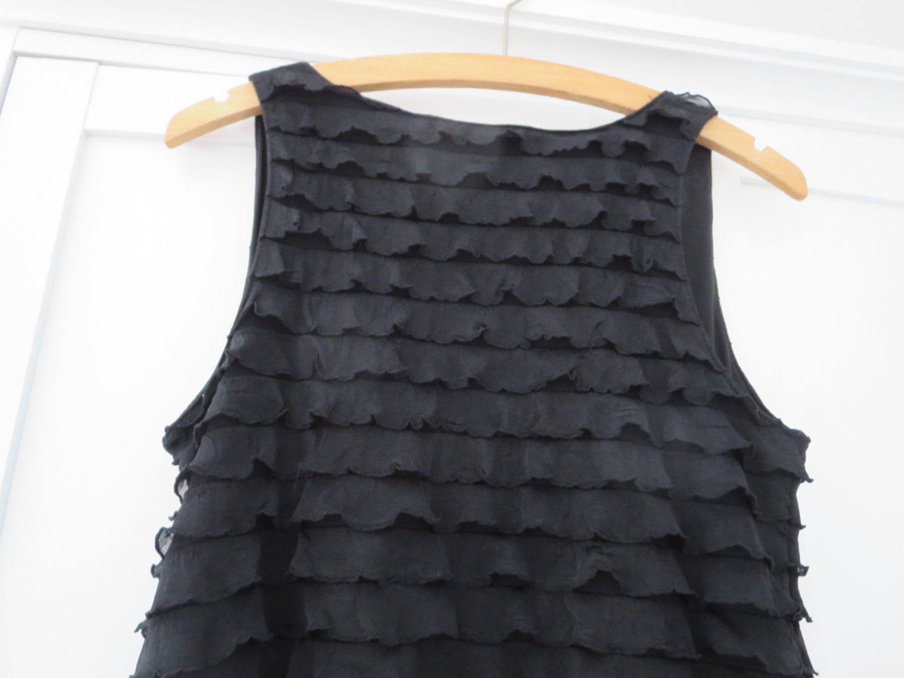 Kleider: schwarzes Damen Sommer-Kleid /Gr. S – Gebraucht aus Wallisellen von Arvenstube 3