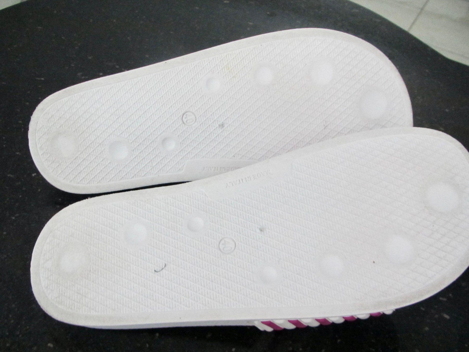 Scarpe da donna: CHAUSSURES DE BAIN SLAZENGER – Usato da Murten venduto da Selliot 2
