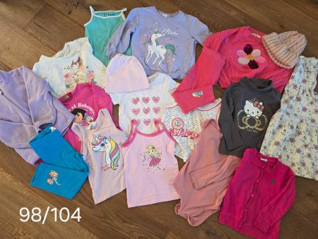 Kleider Set Mädchen Grösse 98 104 gebraucht vielseitig