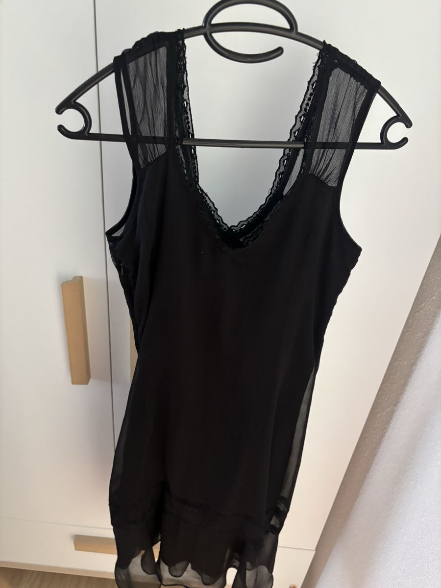 Comma Lots de vêtements: Kleid und Oberteil Comma, Grösse 34 – D'occasion à Geroldswil par ele_7hkp 1