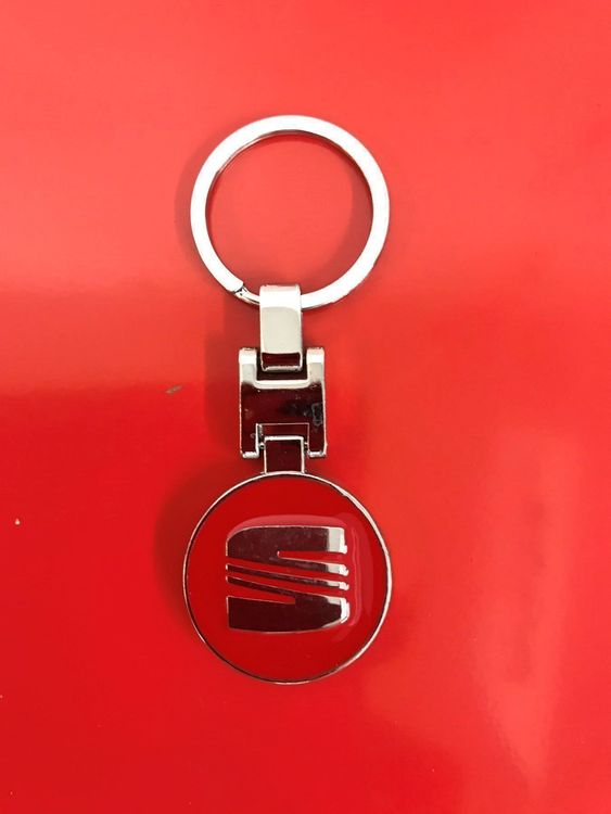 Seat Logo Metall Schlüsselanhänger Rot