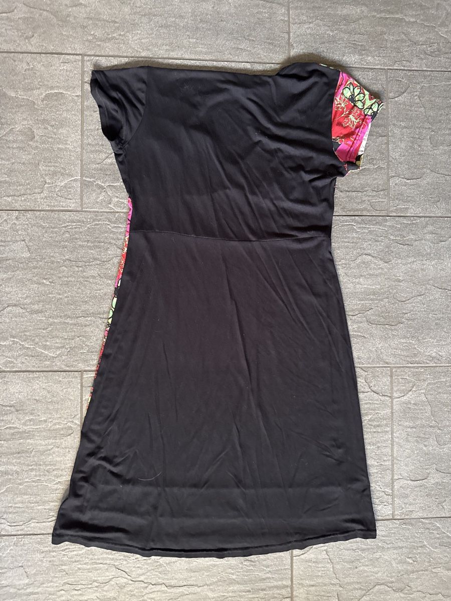 Vestiti: Farbenfrohes Sommerkleid – Usato da Frauenkappelen venduto da leola1973 2