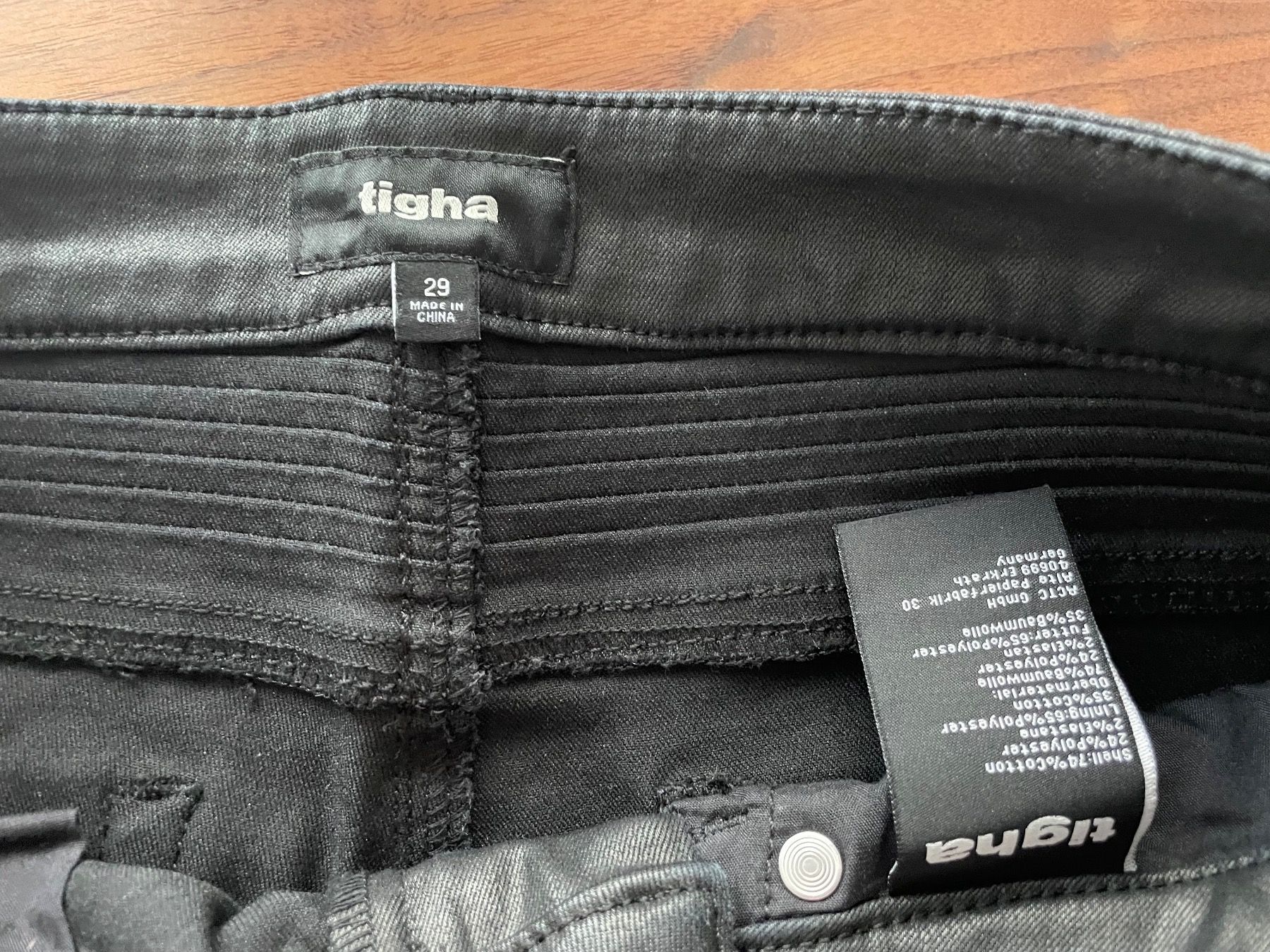 Pantaloni: Tigha Hose neu! – Nuovo e nell'imballaggio originale da Unteriberg venduto da fae_2gz2