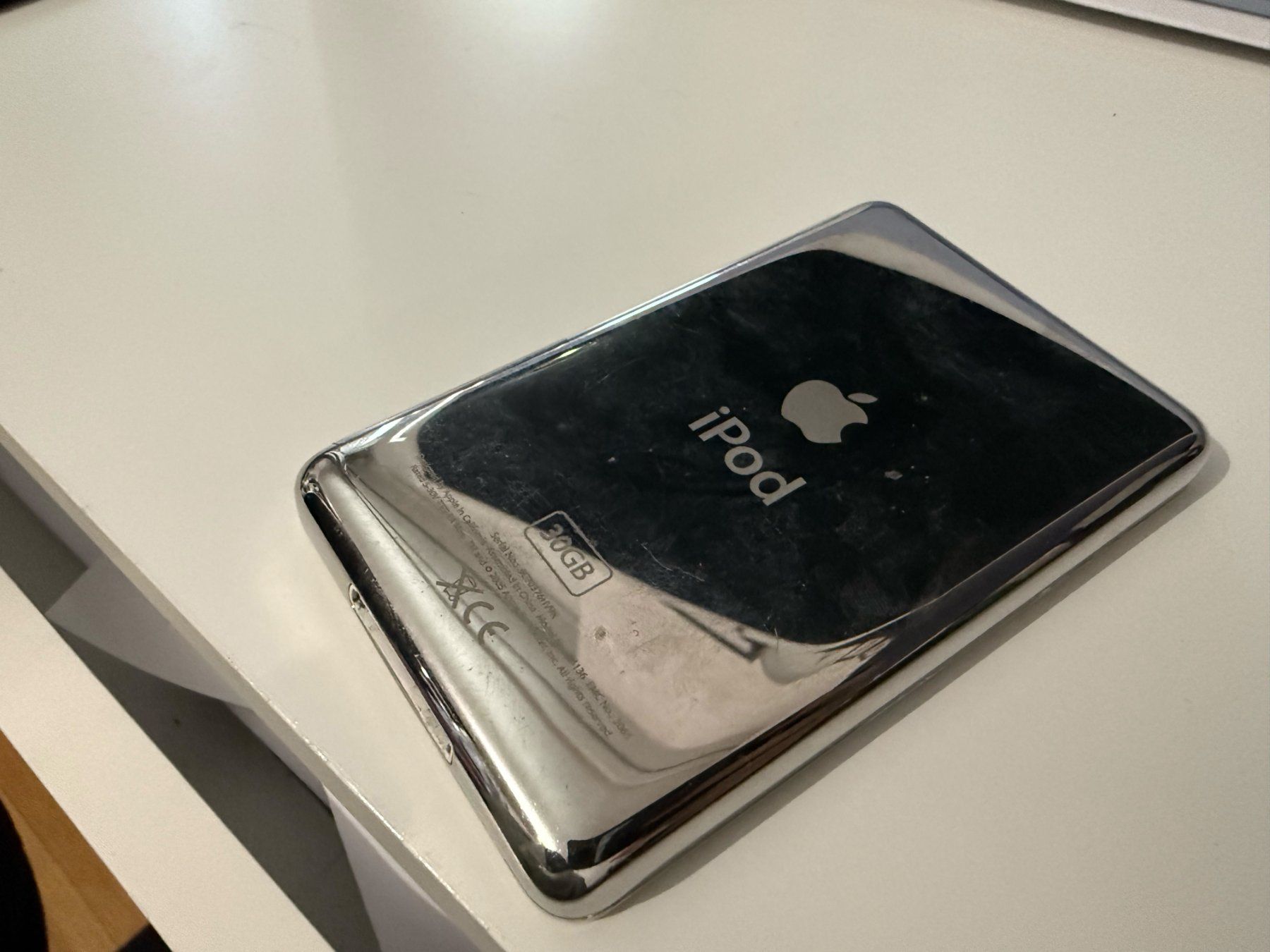 Apple Lettore multimediale portatile: iPod Classic 30 GB (5./5.5. Generation) – Usato da Andelfingen venduto da maisens 1