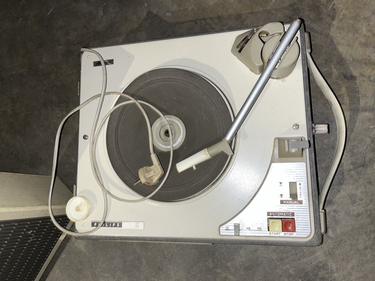 Philips Giradischi: Philips Plattenspieler mit Lautsprecher  – Difettoso da Schötz venduto da RcK1994 6