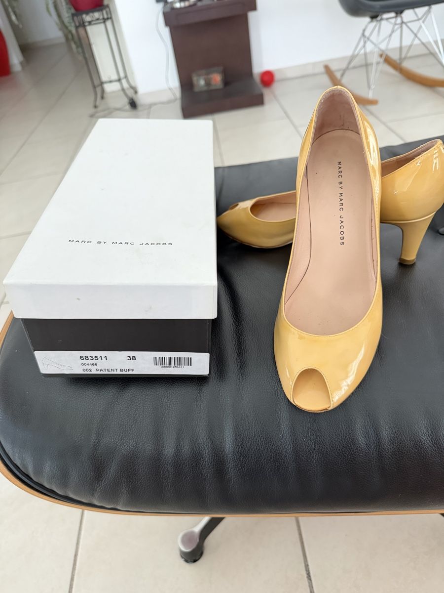 Marc Jacobs Scarpe da donna: Marc by Marc Jacobs Patent Leather Heels - Size 38 EU – Usato da Zürich venduto da Milo2021 3