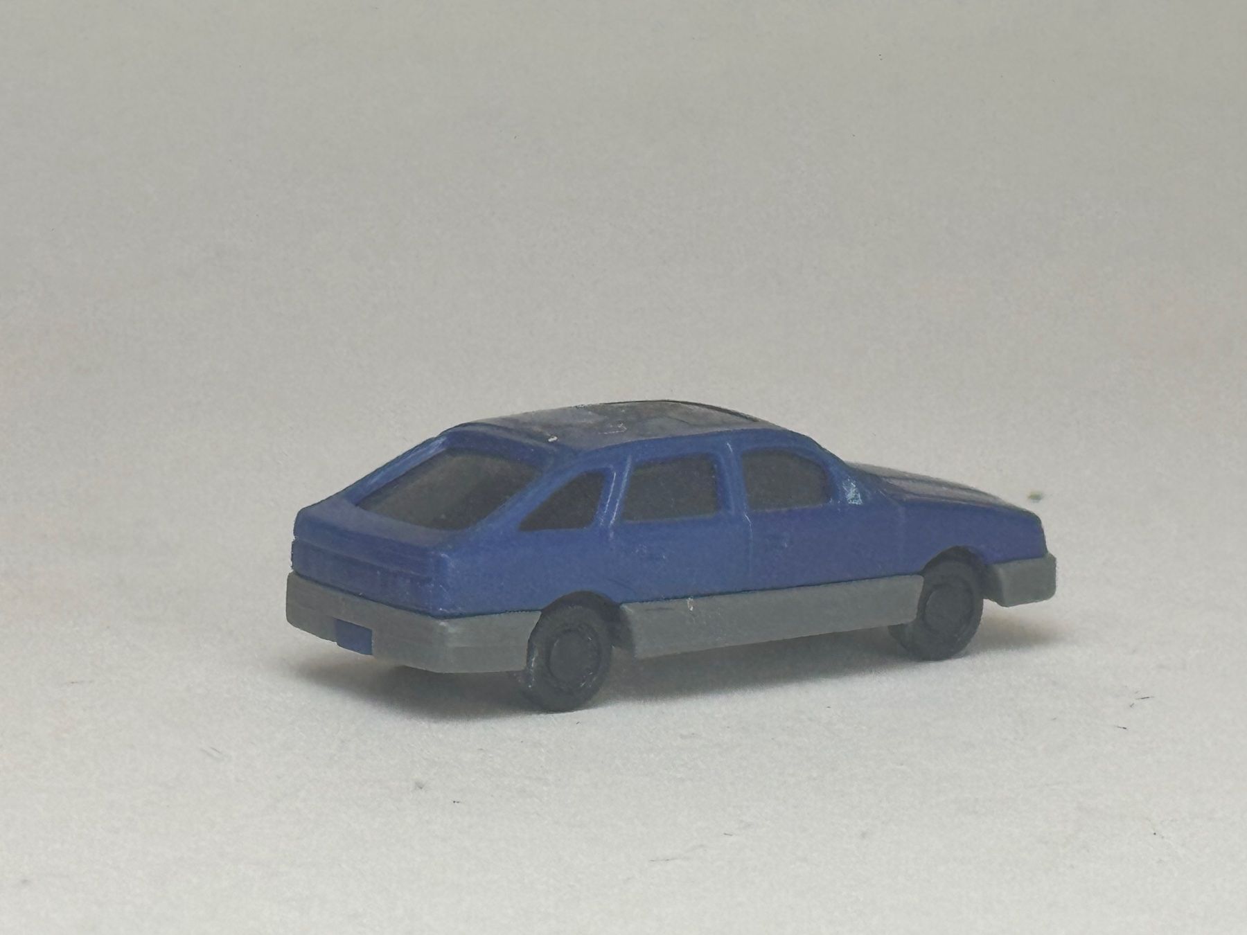 Modelleisenbahnen: GB- Hornby Ford Sierra blau – Gebraucht aus Elm von Wikmtz 1