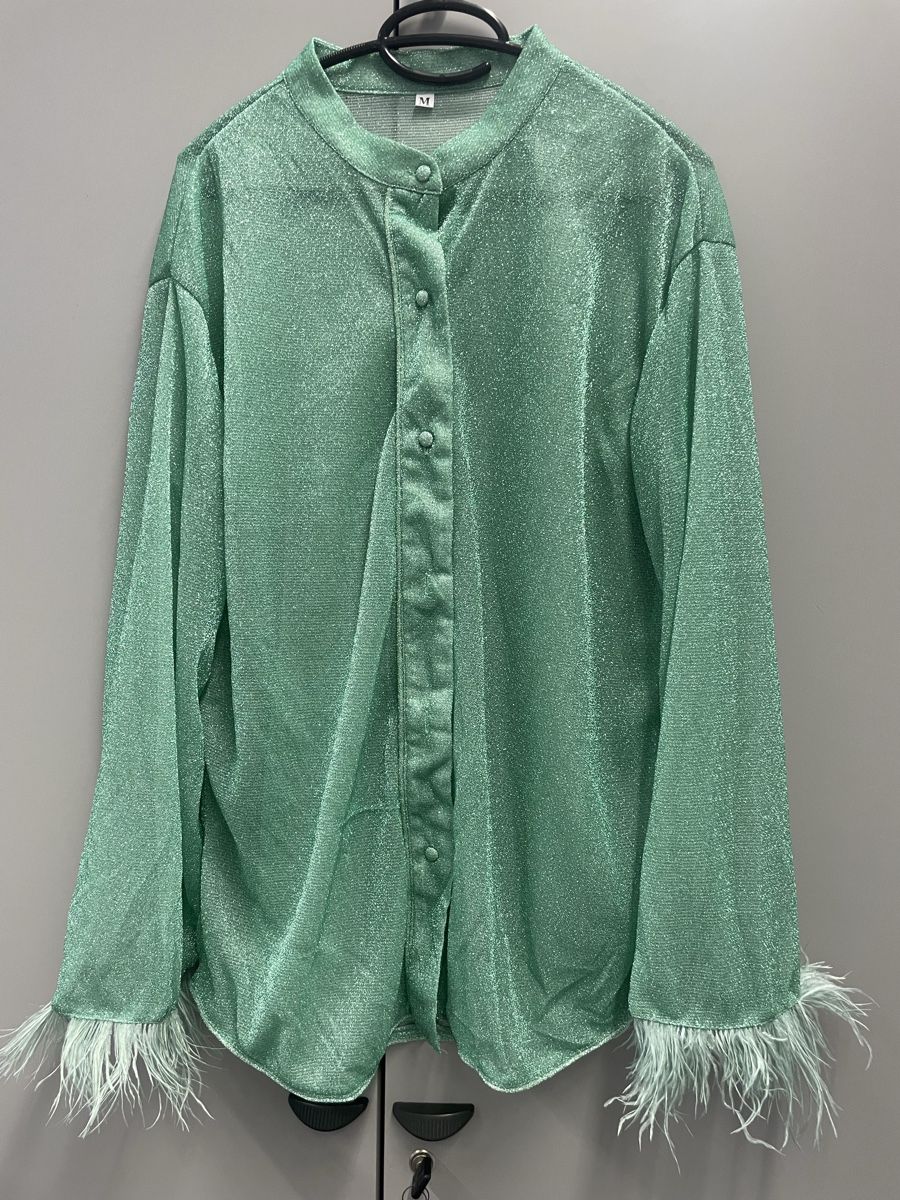 Chemisiers: Mintfarbige Glitzerbluse mit Federn, Gr. M - Hingucker! – Neuf avec emballage d'origine à Au ZH par Jaggy4 4