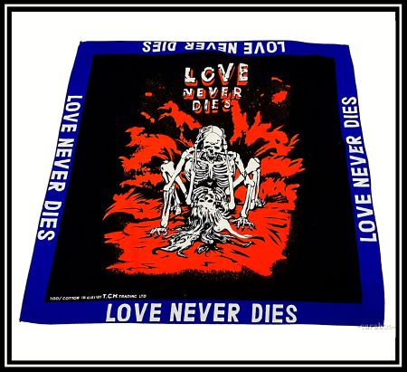 Bandana *LOVE NEVER DIES* - Nr. C-1322