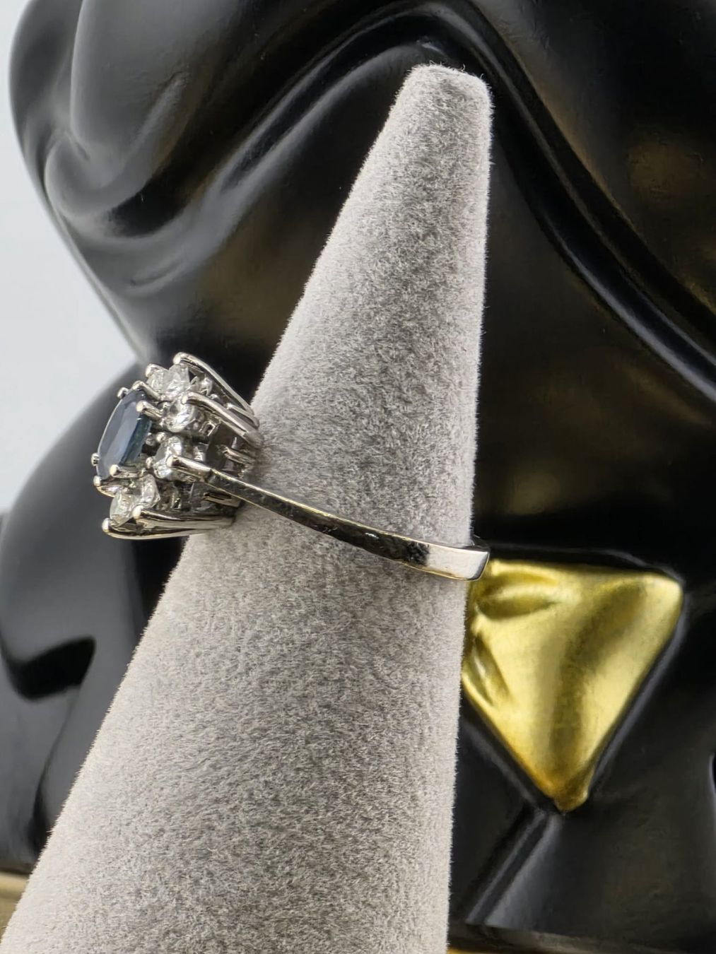 Christ Anelli: Wunderschöner Saphir-Diamant-Ring, 585er Weissgold – Usato da Basel venduto da Edelmetallhaus.com 3
