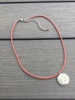 Collier médaille fleurs vertes-pommes FS