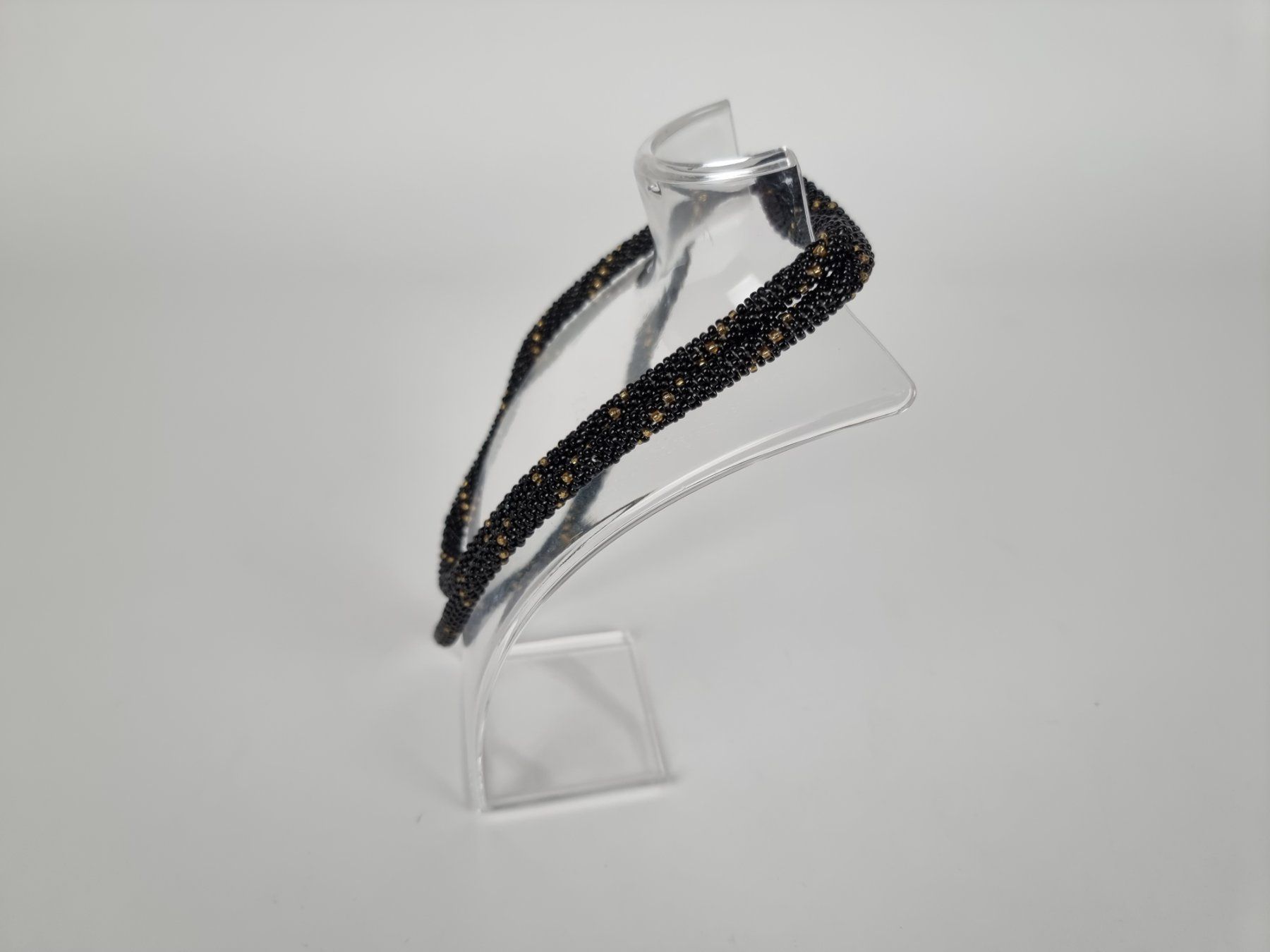 Catenine: Schwarzgoldene Halskette Modeschmuck – Usato da Urtenen-Schönbühl venduto da Restwert_Schoenbuehl 1