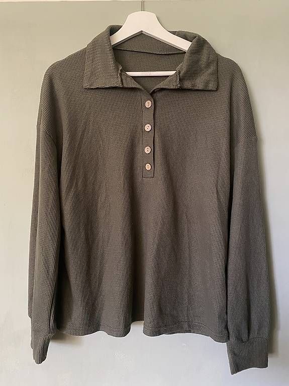 Pullover & Sweatshirts: Pull vert foncé  – Gebraucht aus Lausanne von tol_8f65 2