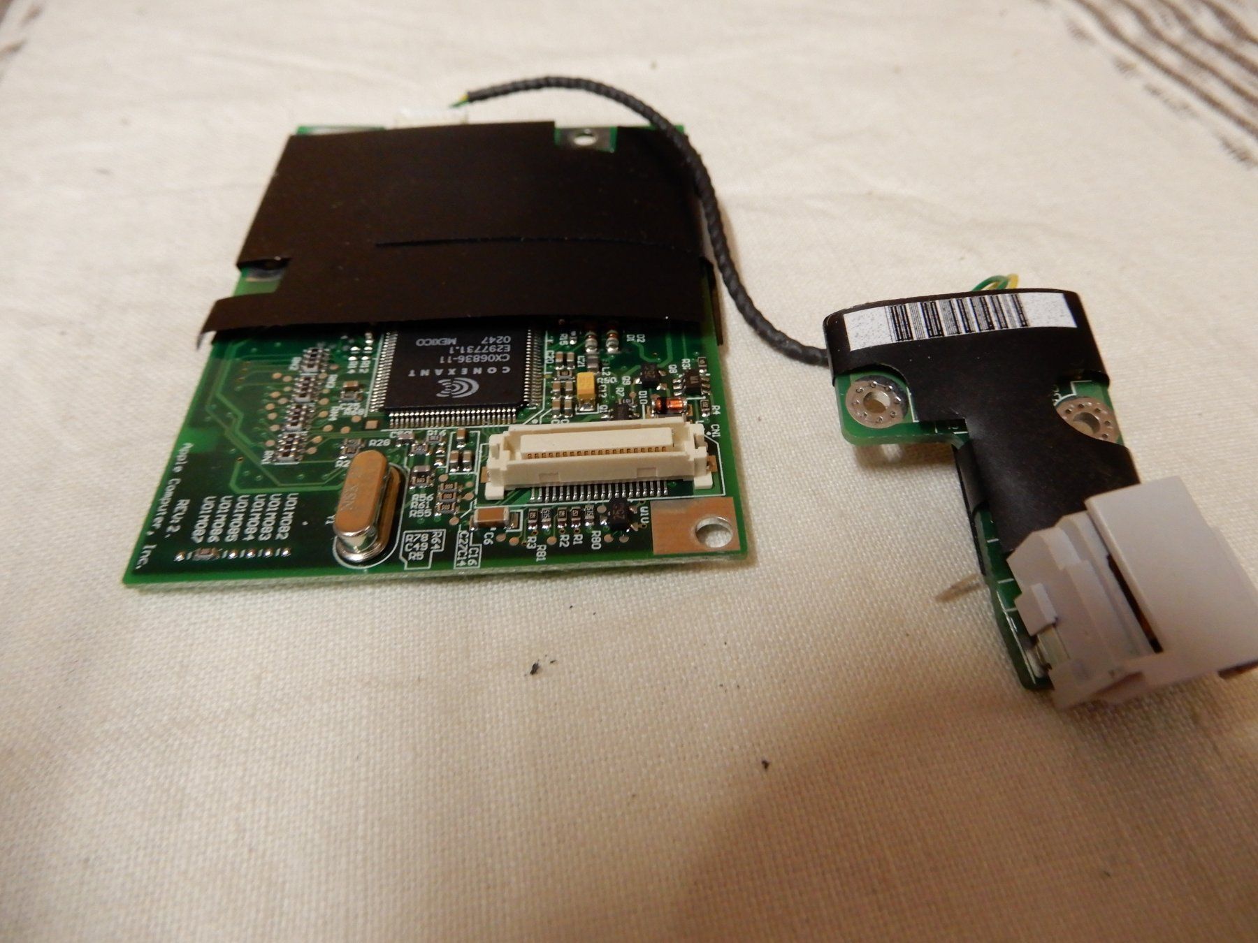 Apple PC: Ersatzteil zu iMac G4 Telefon oder Netzwerkteil ?! – Usato da Worben venduto da MaKo3252 3
