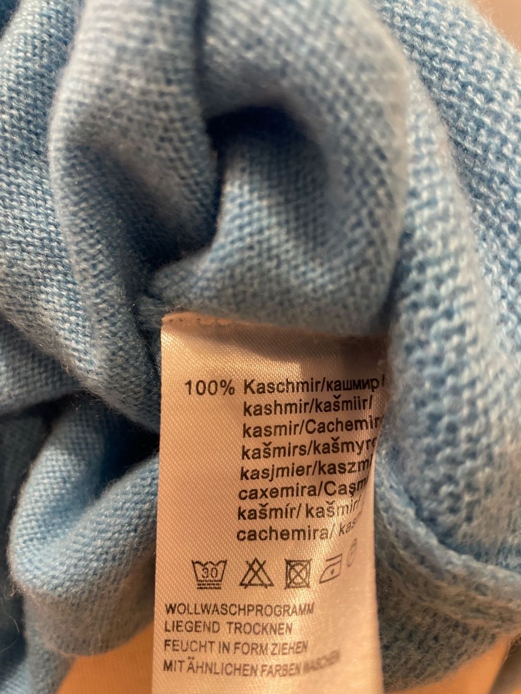 Madeleine Maglioni & Felpe: Türkiser MADELEINE Kaschmir Pullover Gr. 36 / 38 – Usato da Frasnacht venduto da GracyStore 4