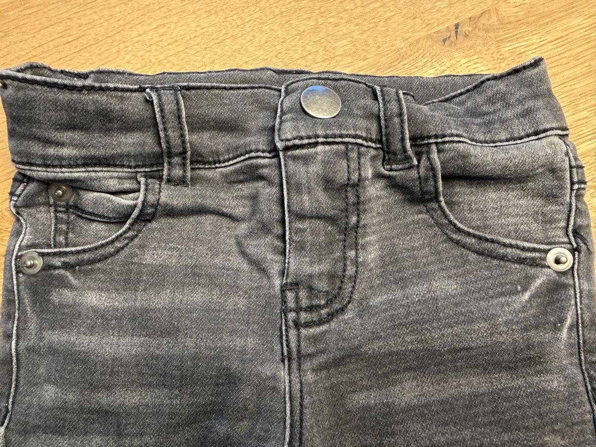 Pantaloni: Jeans schwarz Grösse 18M – Usato da Goldswil venduto da Fisel 3