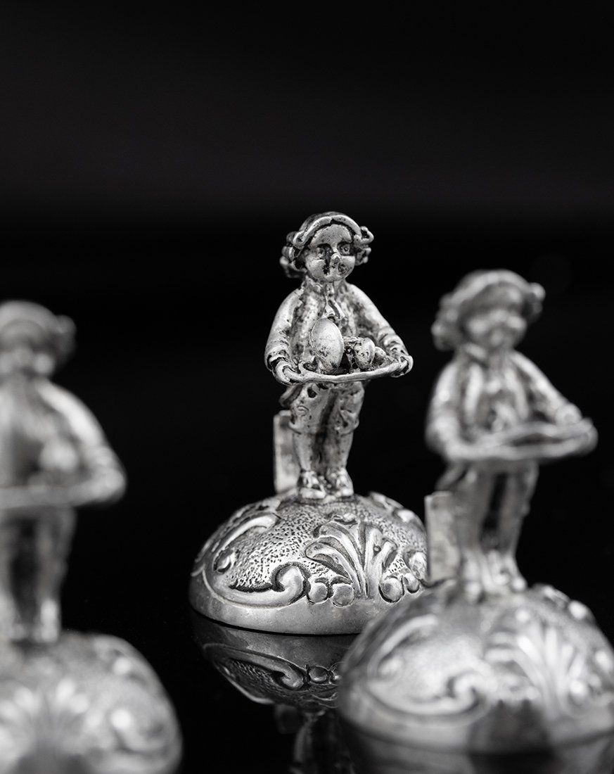 Statuette: Set mit 6 Vintage-Platzhaltern aus 925er Silber – Usato da Lugano venduto da Historianlugano 2