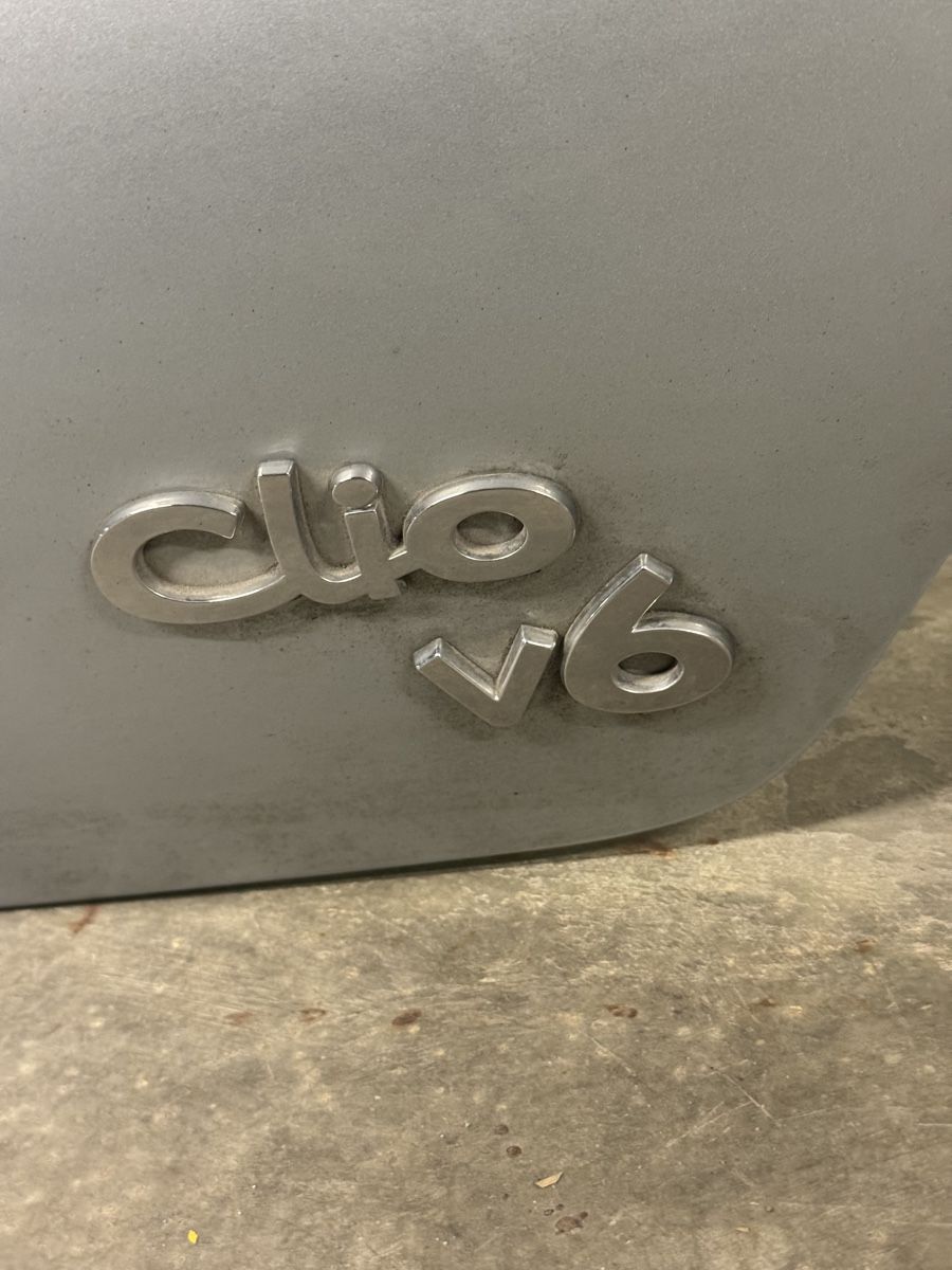 Alle Autoersatzteile: Hayon Renault Clio V6 gris argent – Gebraucht aus Neuchâtel von CP-AUTOS 2
