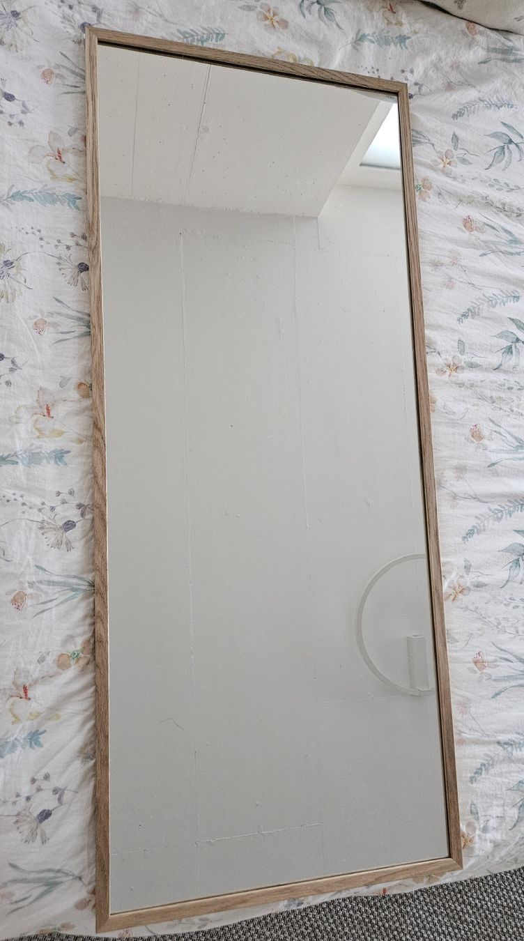 Miroirs: Spiegel mit Rahmen aus Eiche – D'occasion à Thayngen par S.Cvijet