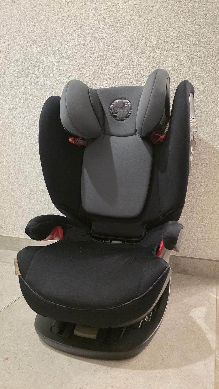 Cybex Sièges auto: CYBEX Solution X-Fix Kindersitz - Top Zustand! – D'occasion à Kirchberg BE par Nicolanextra