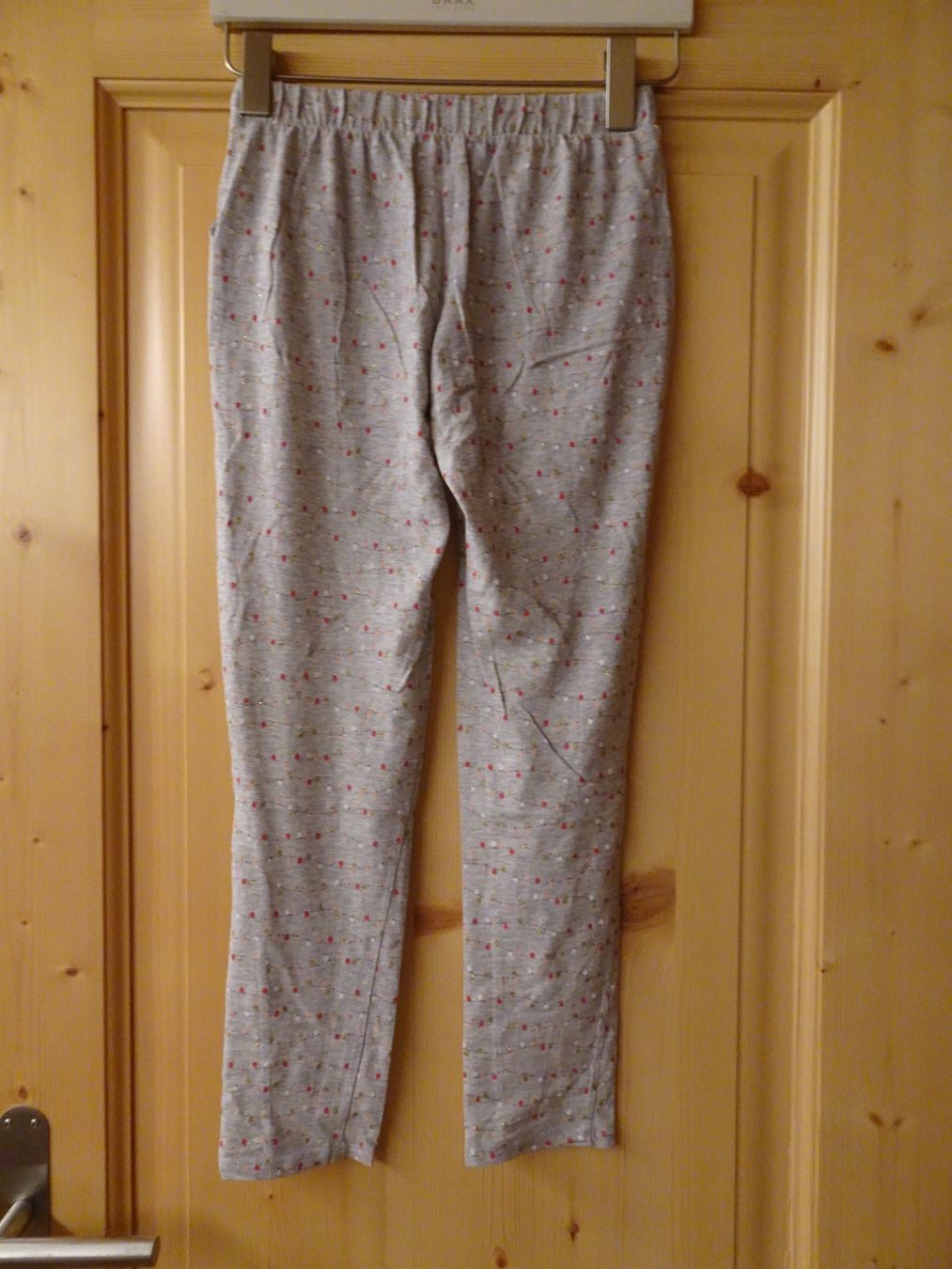 Leggings: Hübsche graue Pyjamahose Gr. XS - 260267 – Usato da Küssnacht am Rigi venduto da Good4Deckeli 2