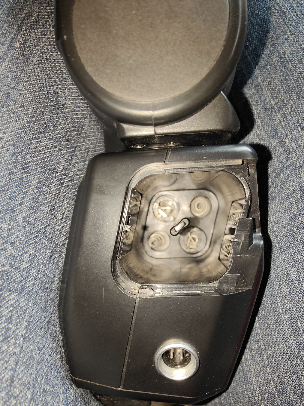 Minolta Flash: Minolta Blitzgerät Program Flash 5200i (Dynax Schuh) für SLR – Usato da Wiesendangen venduto da Daddycool1 2