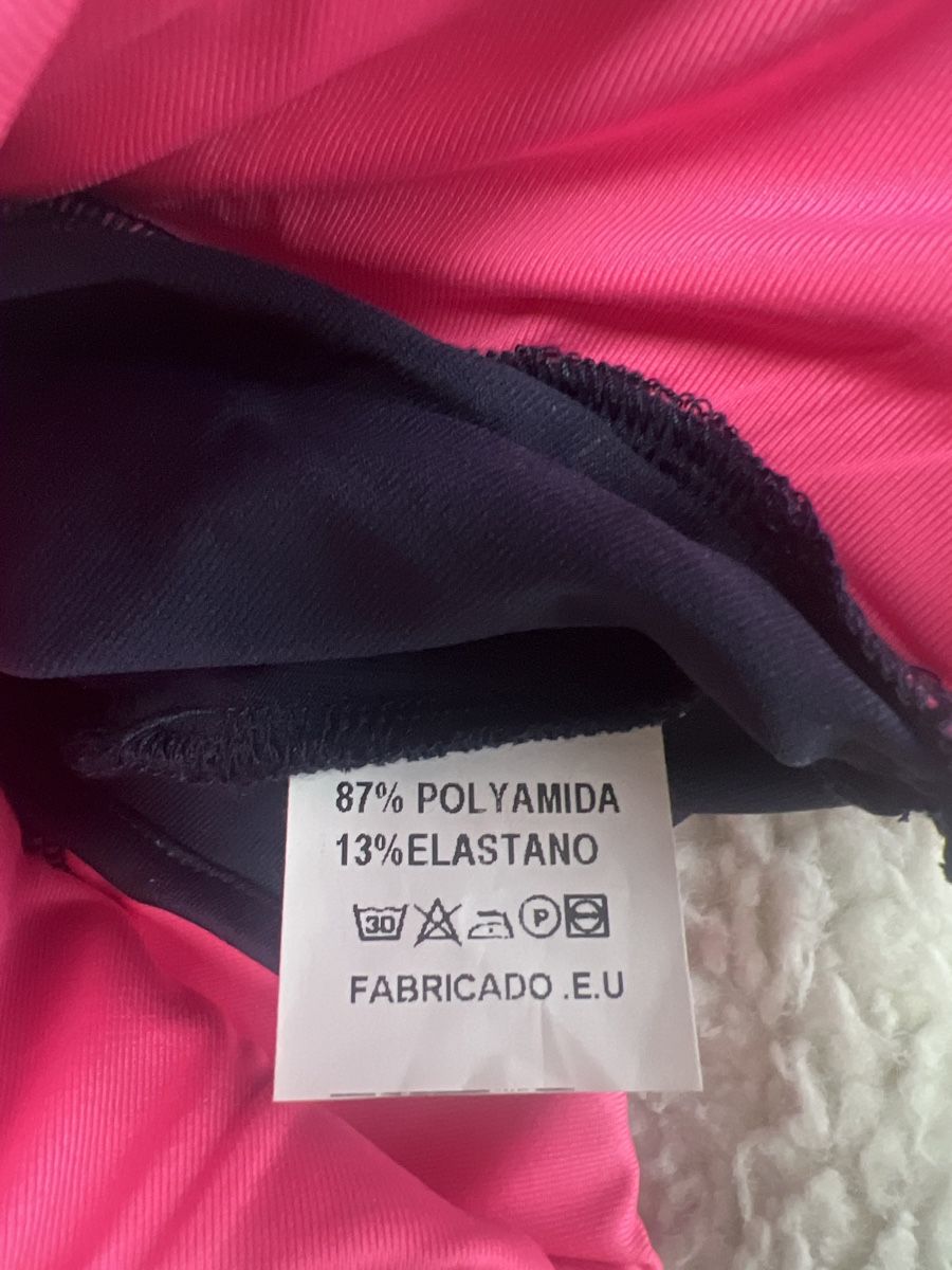 T-shirt: Brassière sport Stroida S neuve tendance – Nuovo e nell'imballaggio originale da Chenens venduto da anasantos90 3