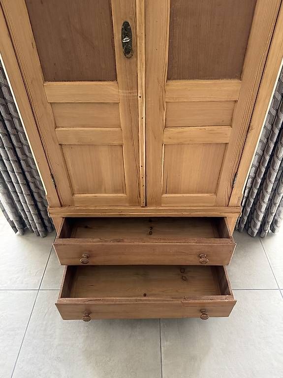 Schränke: Verkaufe schönen Holzschrank – Gebraucht aus Märstetten von Lehnik 3