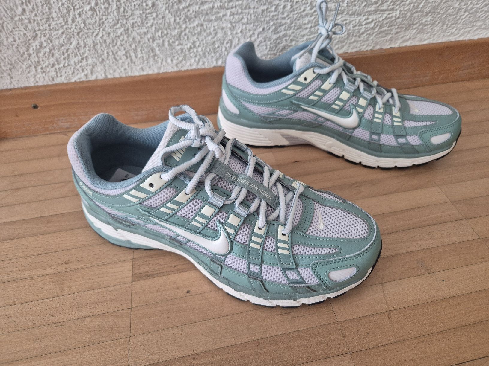 Nike Scarpe da donna: Nike Turnschuh, Sneaker, Gr. 40, neuw. – Nuovo (secondo la descrizione) da Bern venduto da grisu_79 1