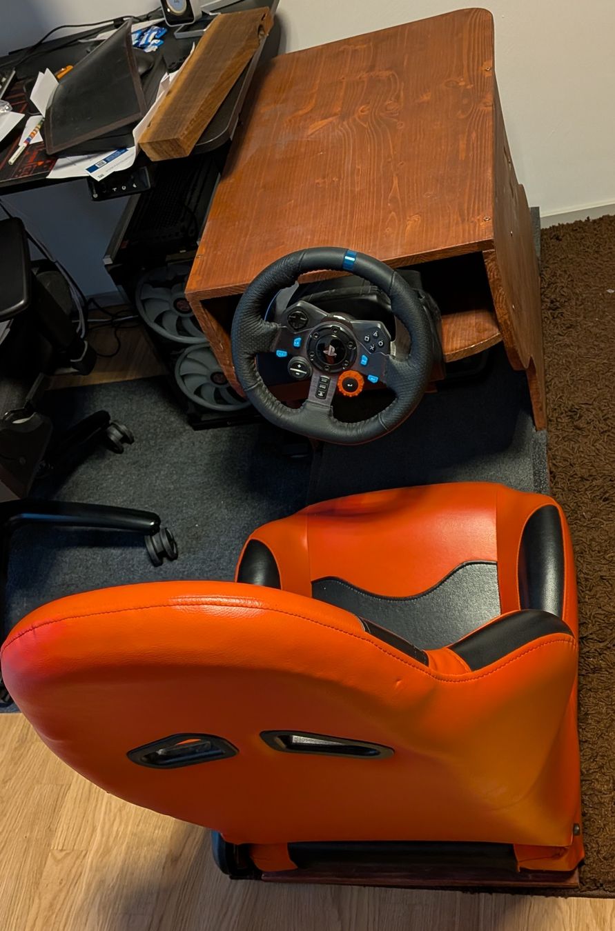 Supporti a parete: Racing seat Playseat marke Eigenbau – Usato da Samstagern venduto da tim_t7mb 1