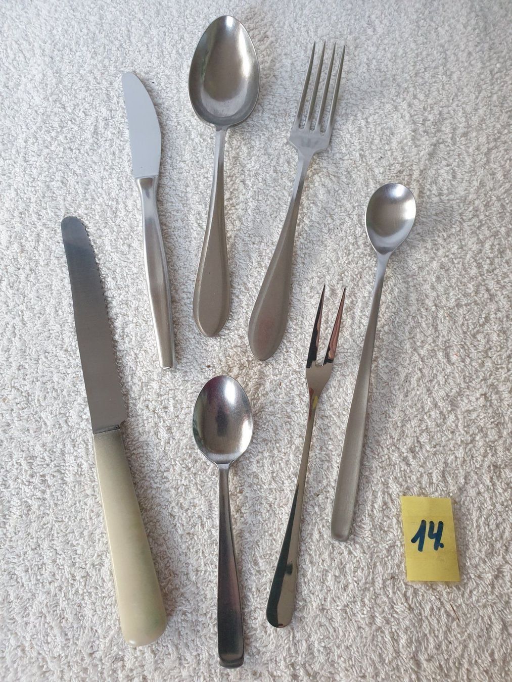 Set di posate: Besteck-Set Rostfrei (14) – Usato da Biel/Bienne venduto da bormida63
