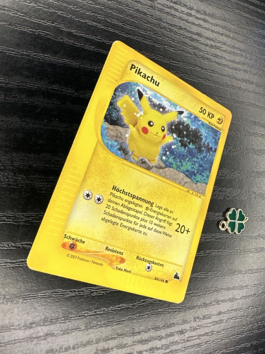 Pokémon Carte collezionabili: Pikachu 84/144 Skyridge Non Holo 2003 – Usato da Uster venduto da Neonschwarz 1