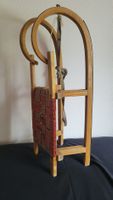 Slitta in legno con seduta in tessuto
