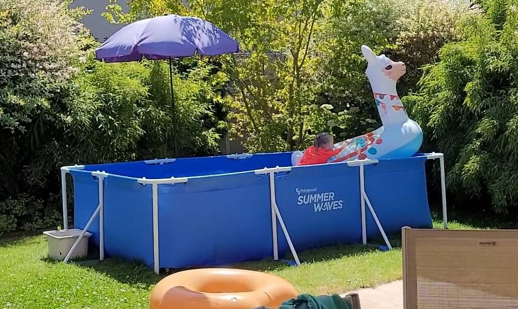 Piscine: Summer Waves Pool (3m) inkl. Pumpe & Abdeckplane – Usato da Rickenbach LU venduto da reka75